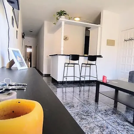 Blue Wave アパート ロス・アブリゴス